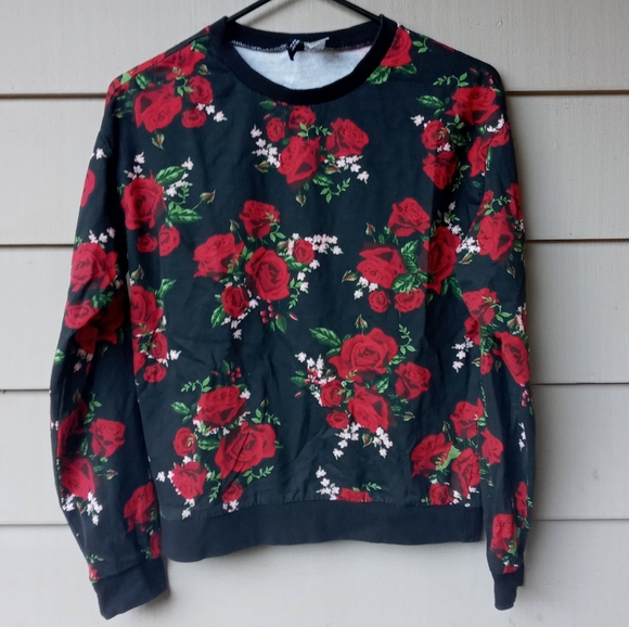 Divided Tops - RED ROSE PULLOVER SWEATER SMALL